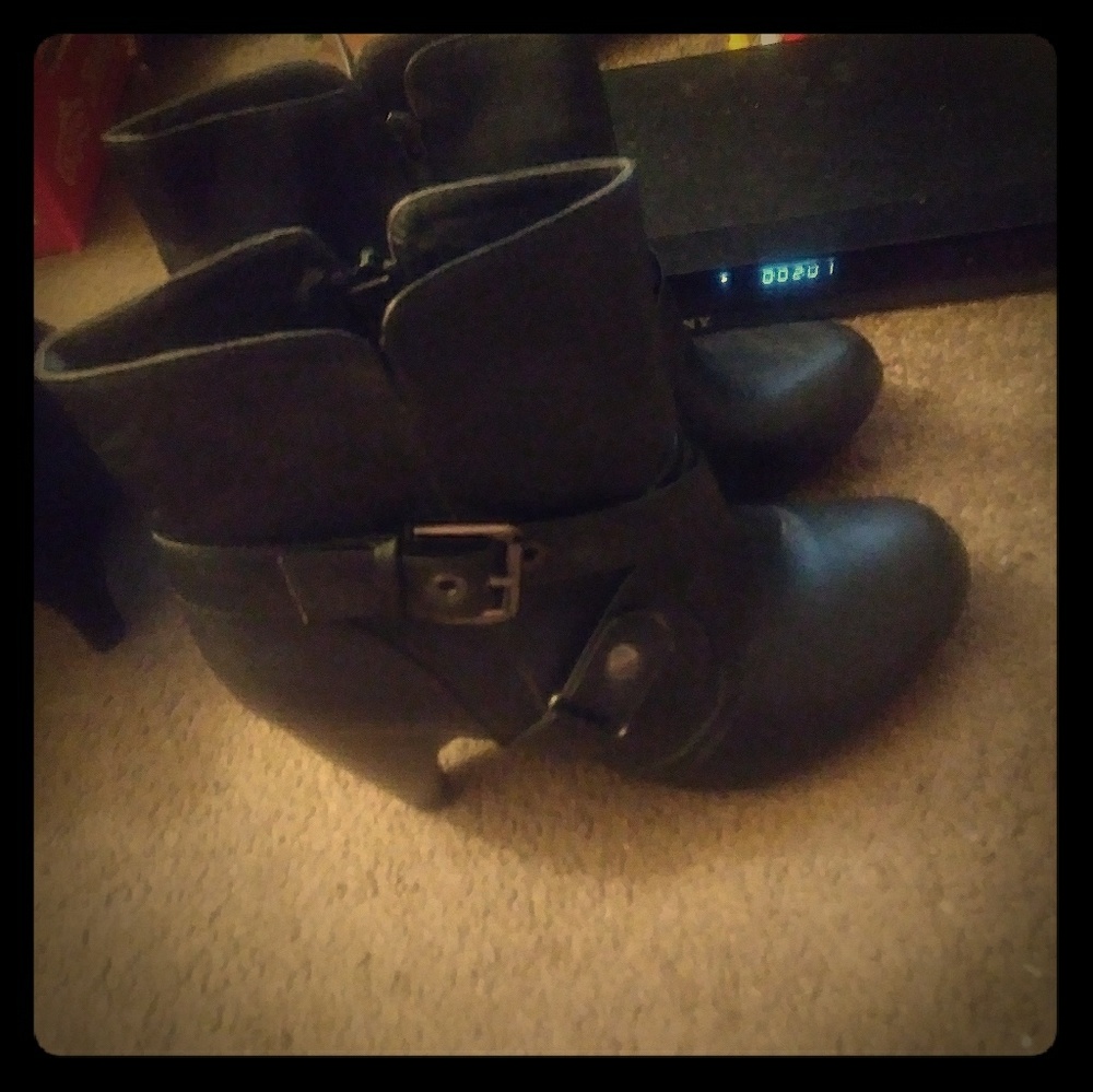 Lane bryant boots 9W